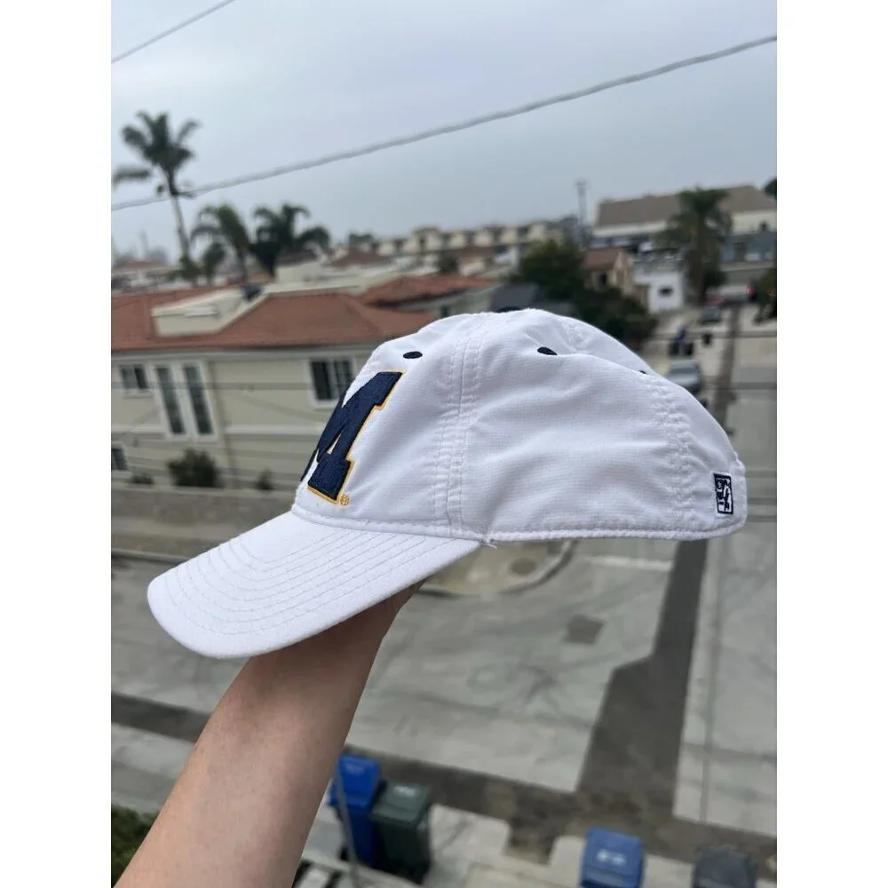 Vintage Y2K RARE Michigan Wolverines white adjustable LARGE block 